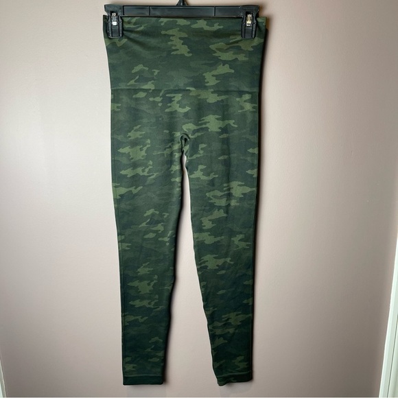 Spanx Green Camo Seamless Leggings M - Picture 5 of 9